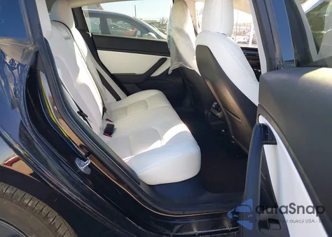 2020 Tesla Model 3 Standard Range Plus Rear-Wheel Drive/Standard Range Rear-Wheel Drive z USA, uszkodzony, nr VIN 5YJ3E1EA7LF802492